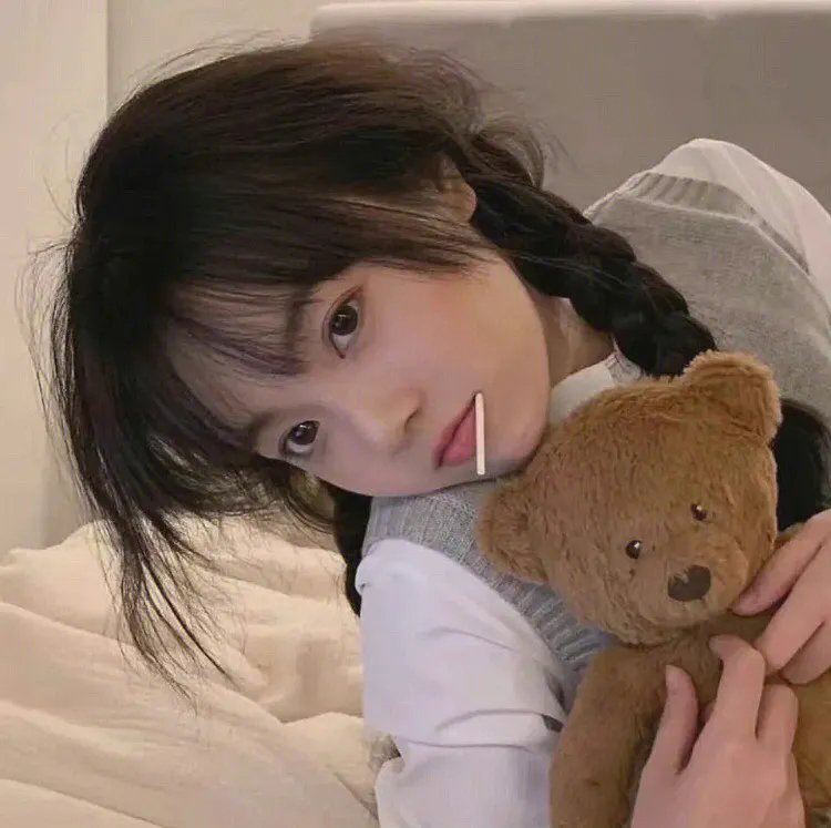 芙蓉如面春风寒